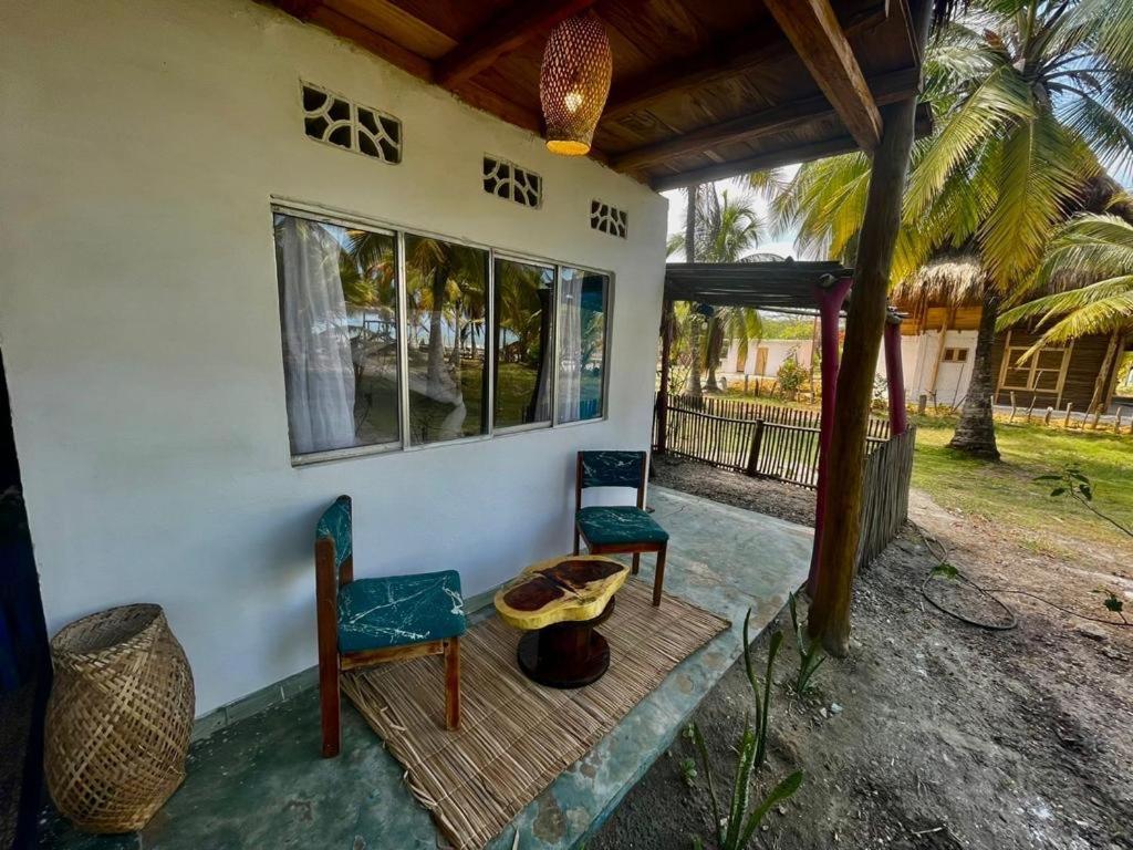 Playa Jaguar - Beach Club Monitos Exterior photo